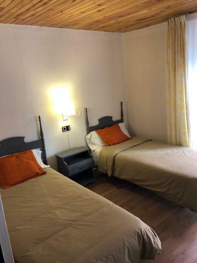 Hostal Di Verena Puigcerdà Eksteriør billede