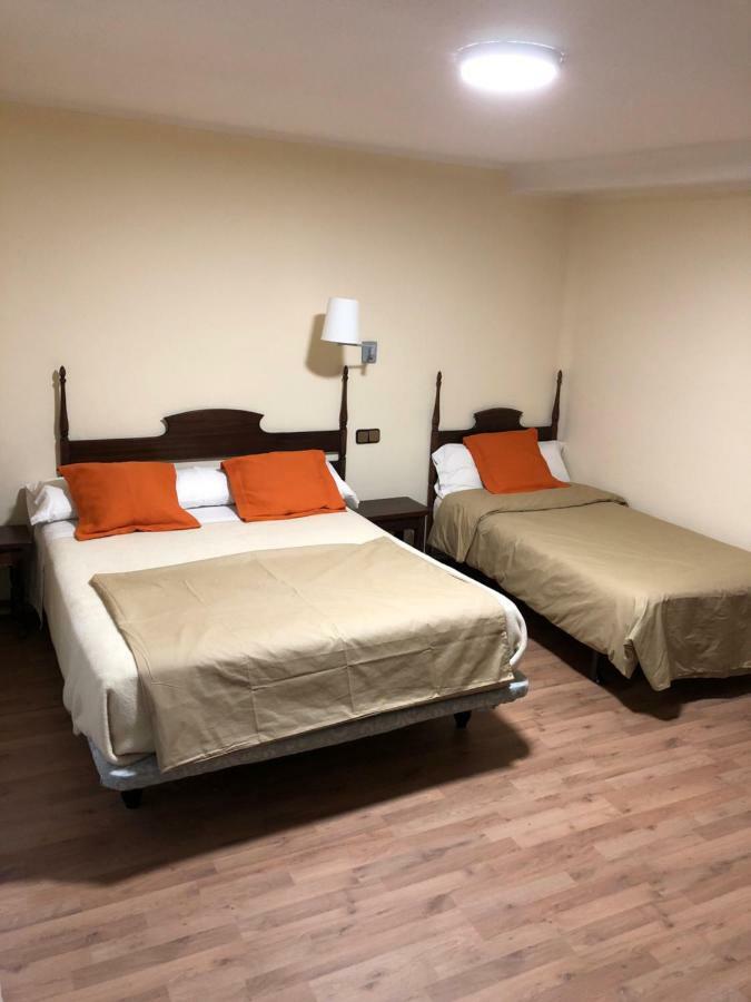 Hostal Di Verena Puigcerdà Eksteriør billede