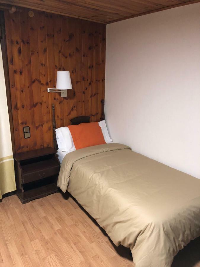 Hostal Di Verena Puigcerdà Eksteriør billede